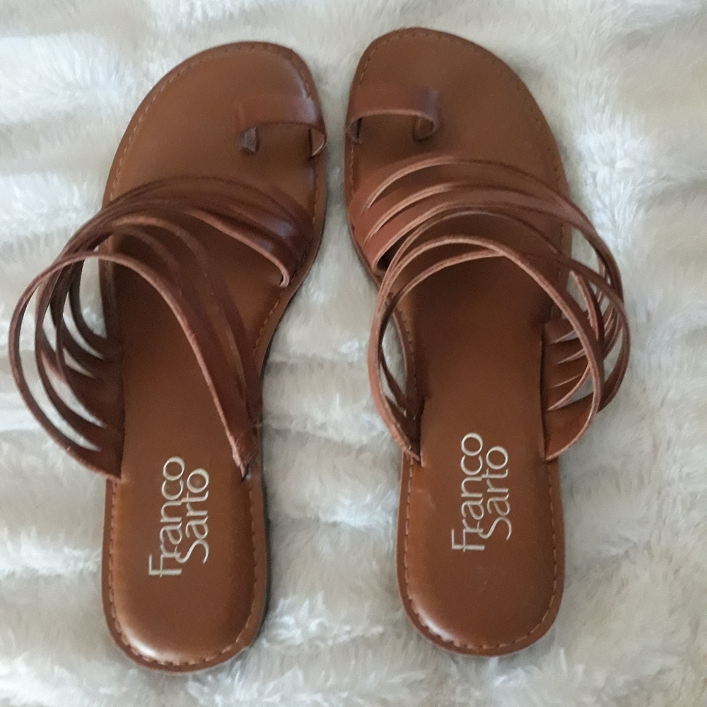 Women's leather sandals